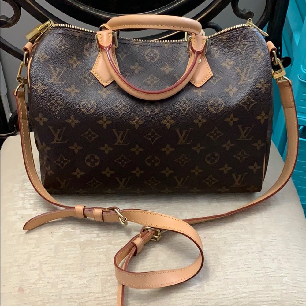 EUC Authentic Louis Vuitton Speedy B 30